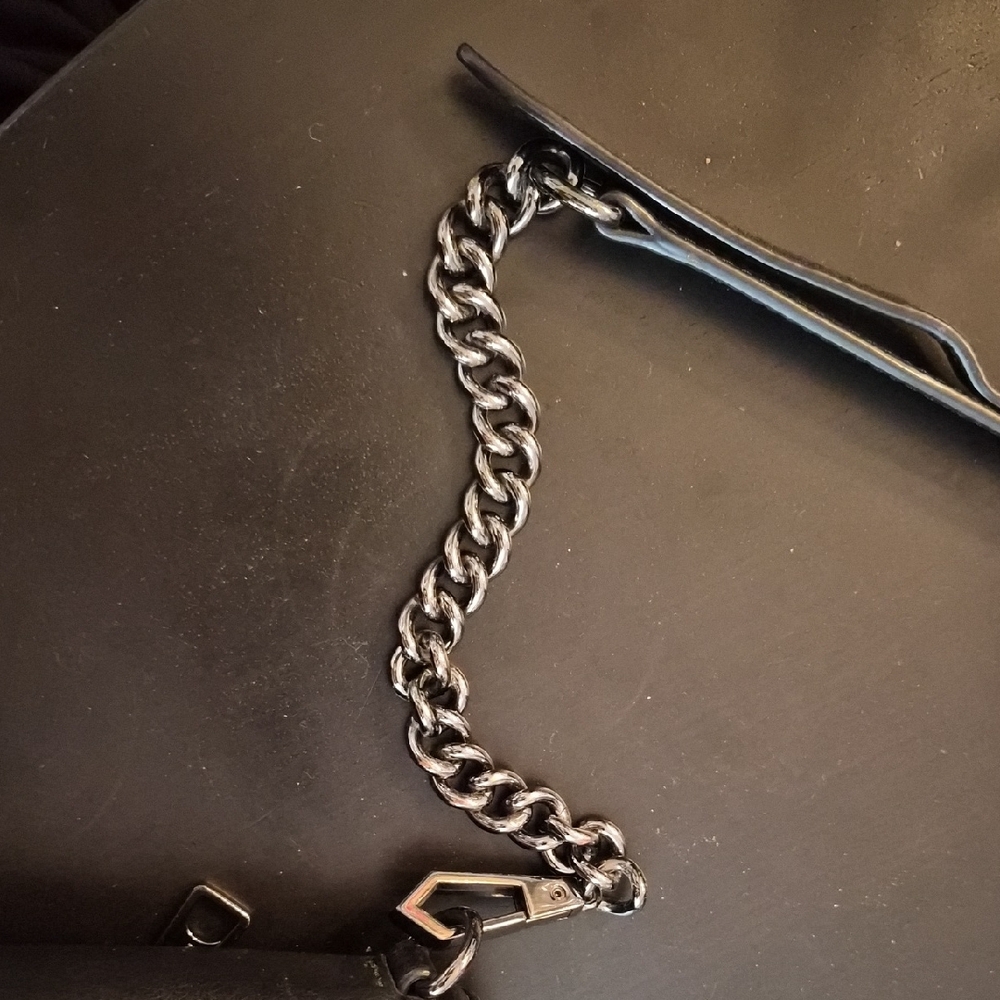 Mini 5 Zip Crossbody With Zipper Details - Picture 4 of 15